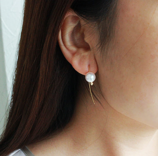 あこや真珠 【アコヤ真珠 8.5ー9mm】【K18YG バーピアス】大珠 あこや アコヤ あこや真珠 一粒パールピアス あこや真珠 ピアス パールアクセサリー レディース 一粒 シンプル おしゃれ 上品 プレゼント 贈り物