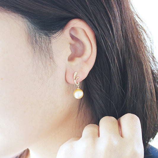 South sea pearl Wing pearl K18YG natural gold DIA earrings diamond pearl diamond Southsea Pearl piace D0.036ct 6pcs