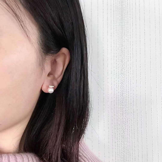 Akoya珍珠Akoya 7.5-8mm K18YG DIA平衡耳环0.08ct珍珠钻石简约大人摩登条形耳环