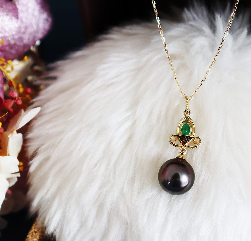 黒蝶真珠 ネックレス 18K EMERALD DIA ネックレス ダイア tahitian pearl necklace EMERALD0.2ct D0.02ct 2pcs　パールダイヤ