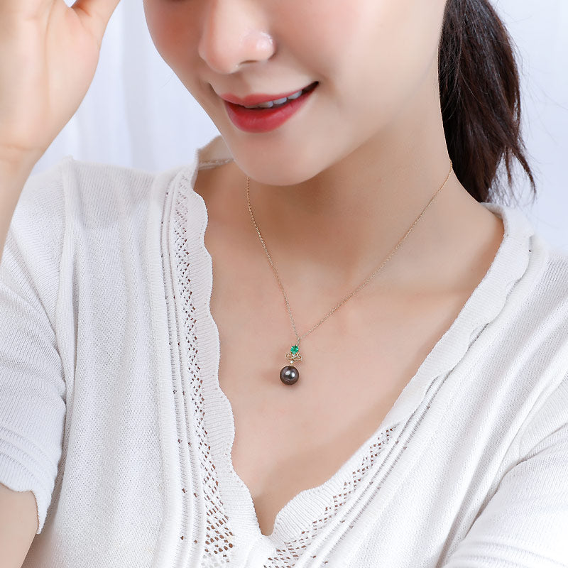 黒蝶真珠 ネックレス 18K EMERALD DIA ネックレス ダイア tahitian pearl necklace EMERALD0.2ct D0.02ct 2pcs　パールダイヤ